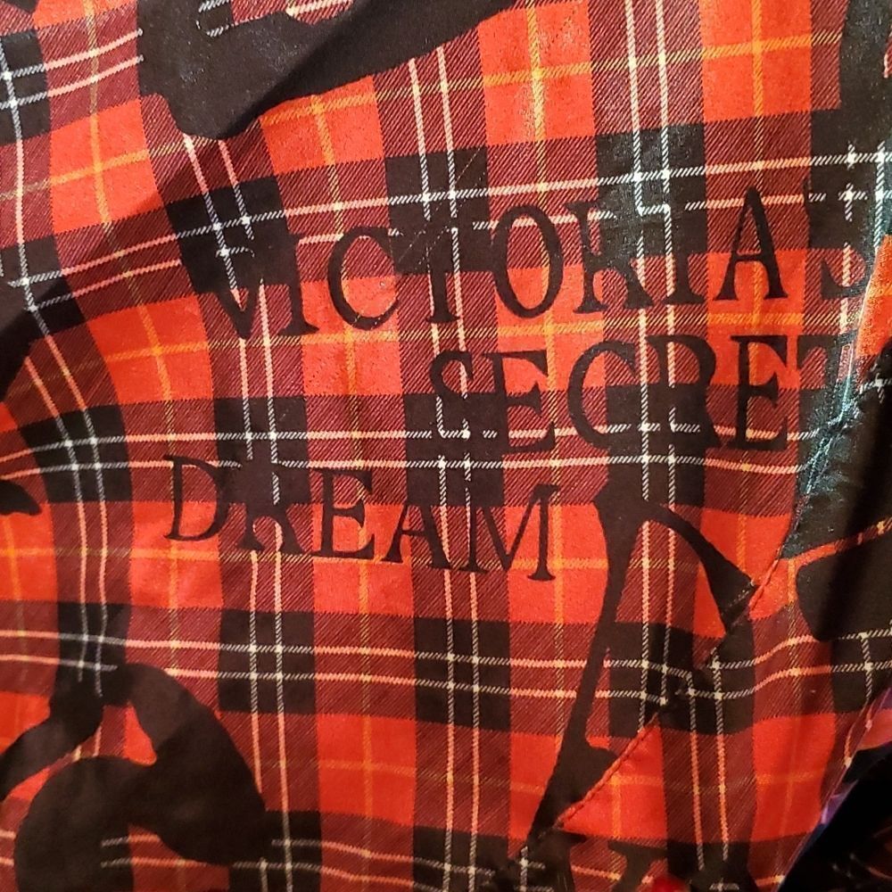 VS Red Plaid Satin Robe - Picture 4 of 7